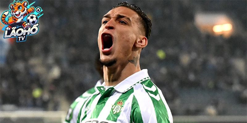 Antony thăng hoa giúp Betis vào top 5 Milan hạ đẹp Roma chiếm hạng 3 Serie A