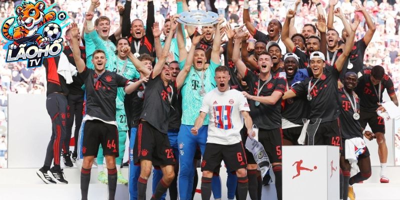 Bundesliga – Những hình ảnh đối chiến gây cấn và bất ngờ