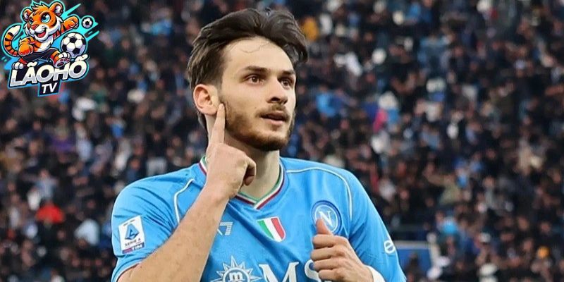 Khvicha Kvaratskhelia – Cánh chim đầu đàn của Napoli và bước tiến vững chắc đến PSG